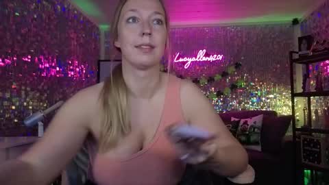 Snapshot of lucyallen4201 chatting on March 19, 2026, 10:30 am lucyallen4201 online show from March 19, 2026, 10:30 am