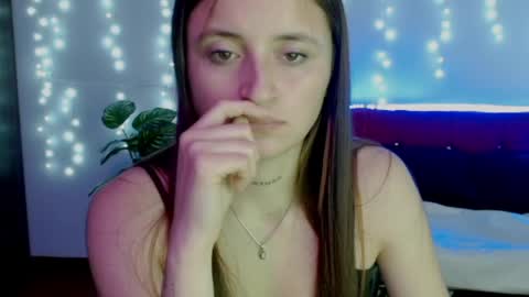 LucyArcy online show from April 16, 2026, 9:39 pm