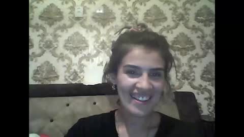 lucydoorbell online show from September 9, 2025, 6:18 pm