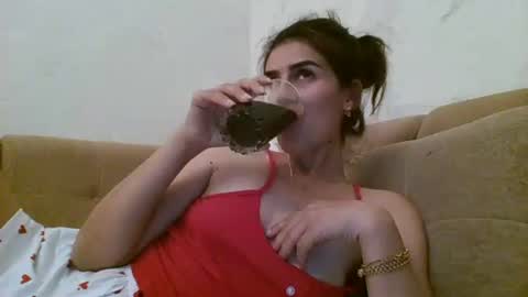 lucydoorbell online show from October 9, 2025, 6:28 pm