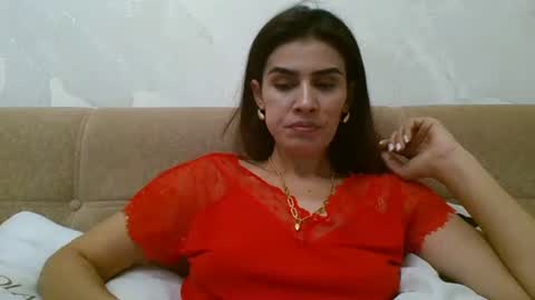 lucydoorbell online show from October 31, 2025, 5:25 pm