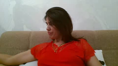 lucydoorbell online show from November 1, 2025, 11:23 am