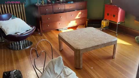 Snapshot of lucydreamsbaby chatting on February 26, 2025, 9:37 pm lucydreamsbaby online show from February 26, 2025, 9:37 pm