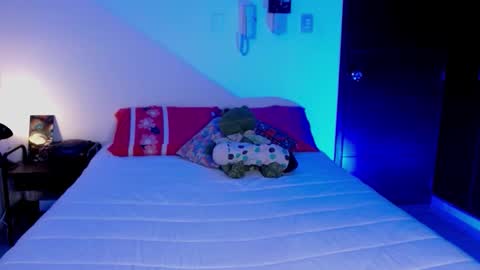 Lucya Fernanda  online show from September 11, 2025, 3:50 am