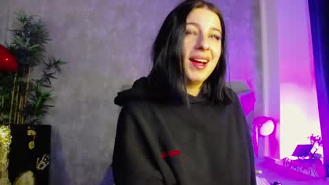 Snapshot of lucyrayy chatting on February 25, 2026, 8:07 pm lucyrayy online show from February 25, 2026, 8:07 pm