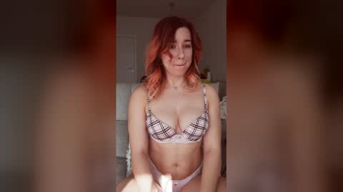 Snapshot of lucyxlou chatting on March 12, 2026, 11:16 am lucyxlou online show from March 12, 2026, 11:16 am