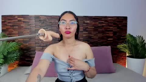 Snapshot of lucyy_liiu chatting on March 27, 2026, 9:14 pm Lucy Liiu online show from March 27, 2026, 9:14 pm