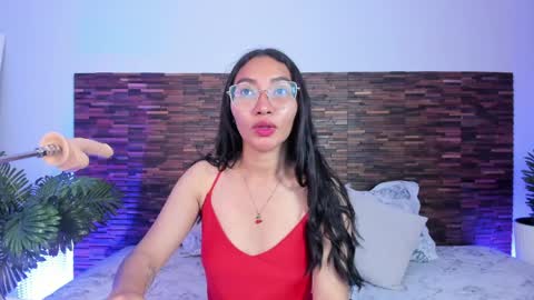 Snapshot of lucyy_liiu chatting on April 8, 2026, 8:31 pm Lucy Liiu online show from April 8, 2026, 8:31 pm