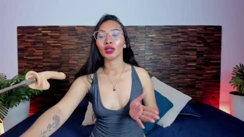 Snapshot of lucyy_liiu chatting on April 10, 2026, 8:46 pm Lucy Liiu online show from April 10, 2026, 8:46 pm