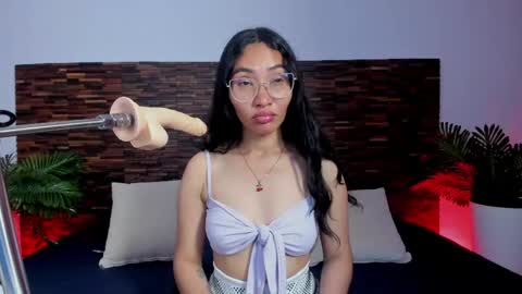 Snapshot of lucyy_liiu chatting on April 14, 2026, 10:05 pm Lucy Liiu online show from April 14, 2026, 10:05 pm