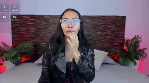 Lucy Liiu online show from June 29, 2026, 2:06 pm