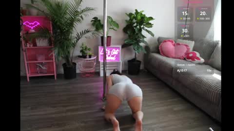 Lucy online show from April 7, 2026, 10:53 pm