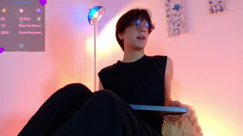 Lui online show from March 24, 2026, 3:55 am