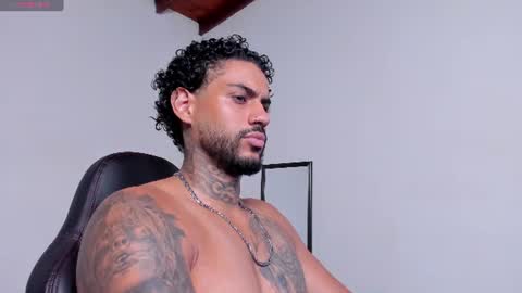 Snapshot of luigi1_ chatting on June 14, 2026, 5:31 am Luigi Vitale online show from June 14, 2026, 5:31 am