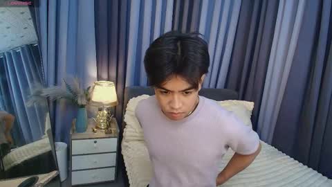 Snapshot of luigi_moreno chatting on October 7, 2025, 4:48 pm luigi_moreno online show from October 7, 2025, 4:48 pm