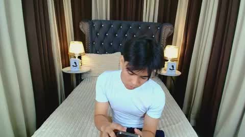 Snapshot of luigi_moreno chatting on December 21, 2025, 10:55 am luigi_moreno online show from December 21, 2025, 10:55 am