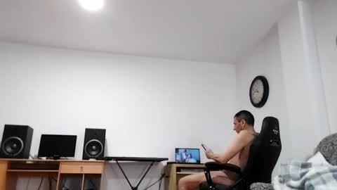 Luigi online show from March 5, 2026, 9:33 pm