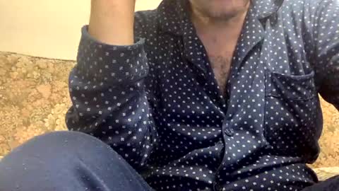 Luis online show from October 3, 2025, 8:50 pm