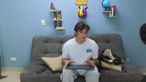 Luigi online show from December 9, 2024, 8:54 pm