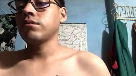 Snapshot of luiperezs chatting on October 28, 2025, 5:11 am Moritz online show from October 28, 2025, 5:11 am