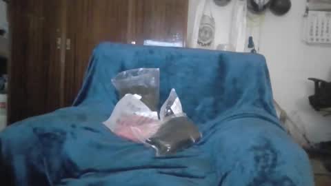 A slave to the mistress.. un esclavo para las amas dominantes. online show from February 22, 2026, 11:14 pm