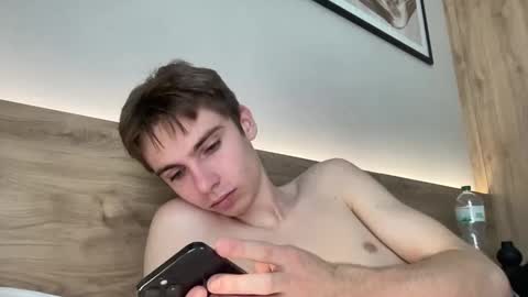 Snapshot of luis_7777 chatting on November 13, 2025, 10:47 am Luis online show from November 13, 2025, 10:47 am