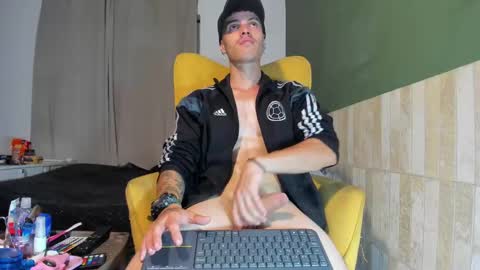 Luis AS online show from February 23, 2025, 1:02 am