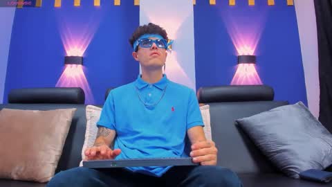 Luis AS online show from October 22, 2025, 11:21 am