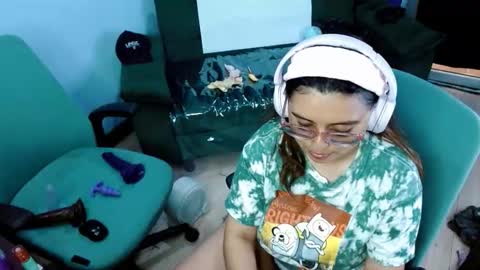 luisa_bunny online show from March 25, 2026, 10:49 pm