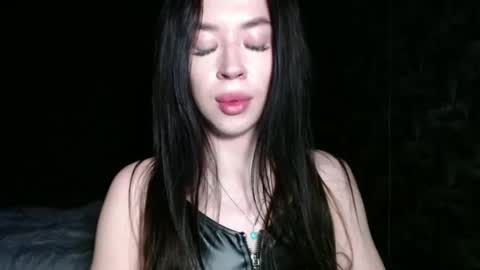luisa lovedom online show from May 16, 2026, 12:18 am