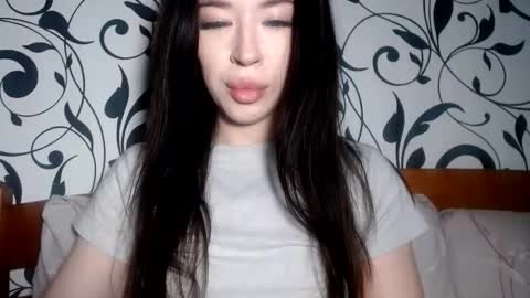 luisa lovedom online show from June 6, 2026, 7:29 pm