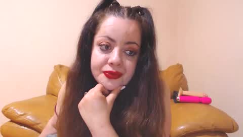 Cassie online show from November 11, 2025, 10:43 pm