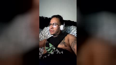 Snapshot of luisjg24hrs chatting on March 24, 2026, 10:20 am luisjg24hrs online show from March 24, 2026, 10:20 am