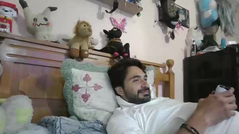 luismiastarot online show from November 4, 2025, 2:10 am