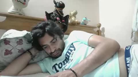 luismiastarot online show from November 27, 2025, 4:47 am