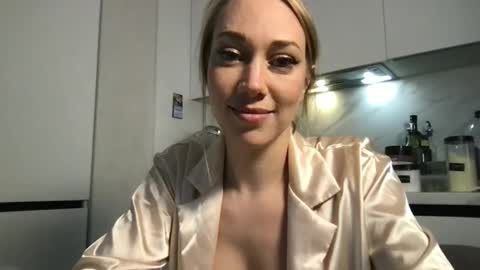 luiva13 online show from January 23, 2025, 10:22 am