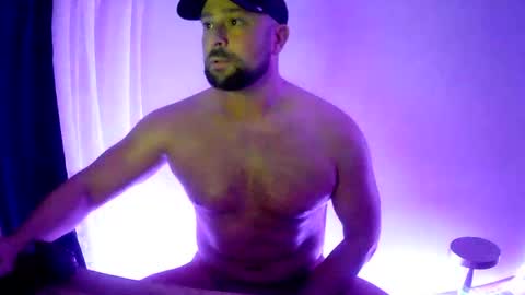 Snapshot of luk_me chatting on December 16, 2024, 8:48 pm luk_me online show from December 16, 2024, 8:48 pm