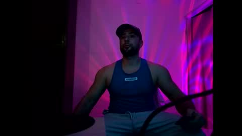 Snapshot of luk_me chatting on February 13, 2026, 6:59 pm luk_me online show from February 13, 2026, 6:59 pm