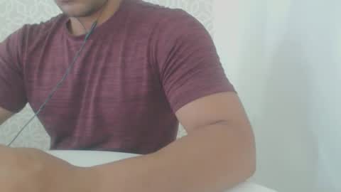 Snapshot of lukafitness chatting on December 20, 2025, 6:15 pm lukafitness online show from December 20, 2025, 6:15 pm