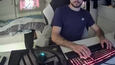 Snapshot of lukasschoetz chatting on January 12, 2025, 7:21 pm lukasschoetz online show from January 12, 2025, 7:21 pm