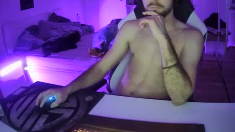 Snapshot of lukasschoetz chatting on January 29, 2025, 5:02 pm lukasschoetz online show from January 29, 2025, 5:02 pm