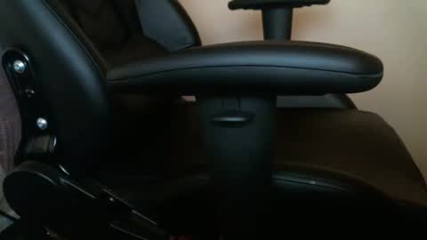 luke7711 online show from December 31, 2024, 12:54 am