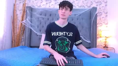 luke_carter online show from October 21, 2025, 1:12 pm