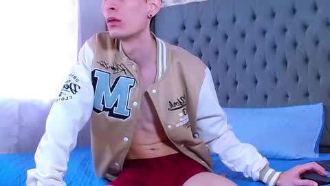 luke_carter online show from November 22, 2025, 1:21 pm