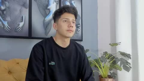 Luke Julien online show from October 27, 2025, 4:05 am