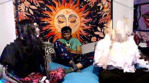 Snapshot of luke_to_lucy chatting on February 10, 2025, 4:58 pm Lucy online show from February 10, 2025, 4:58 pm