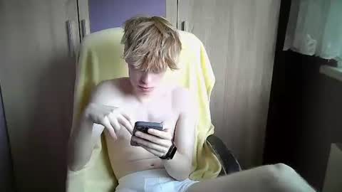 Snapshot of lukepaxley chatting on May 23, 2026, 5:17 pm Luke Paxley online show from May 23, 2026, 5:17 pm