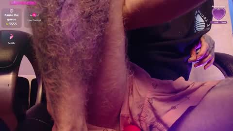 Snapshot of lukethompsson chatting on December 13, 2024, 10:55 pm LUKEFTM online show from December 13, 2024, 10:55 pm