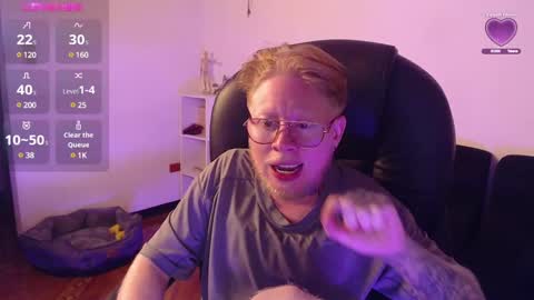 Snapshot of lukethompsson chatting on January 26, 2025, 12:16 am LUKEFTM online show from January 26, 2025, 12:16 am