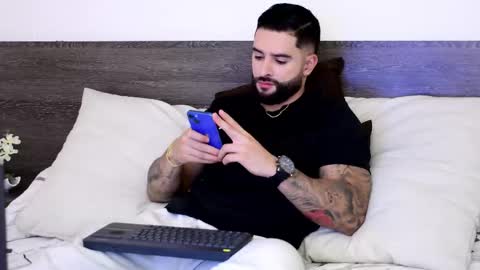 Lukhas f4f online show from October 19, 2025, 12:11 am